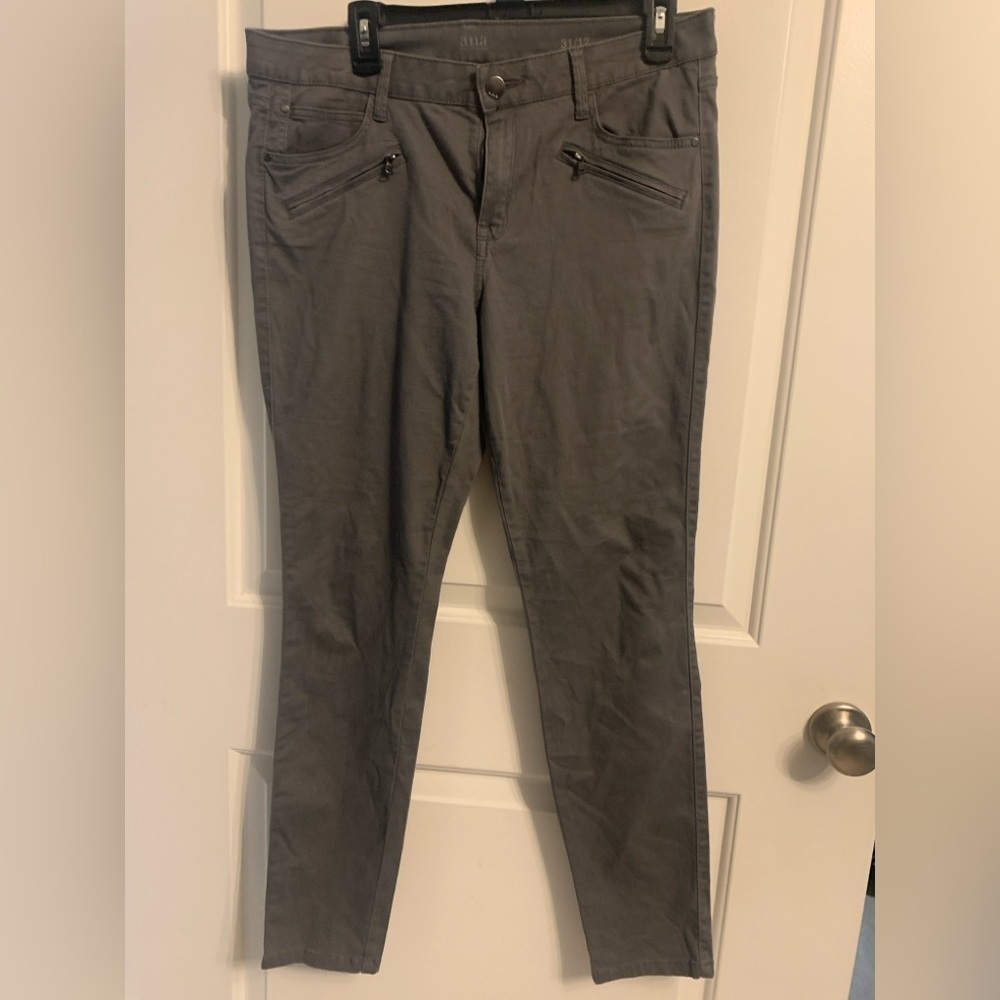 Gray A.N.A size 12 Jeggings, Preloved in good condition.